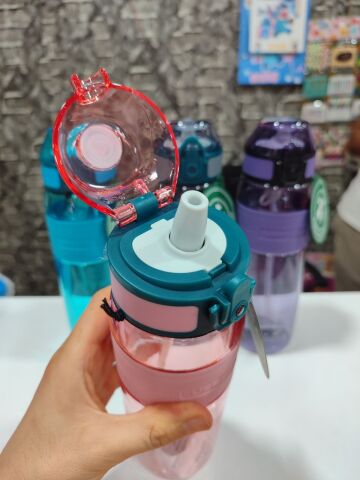 UZSPACE 600ML SİLİKON GÖVDE PİPETLİ TRITAN SU MATARASI