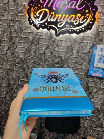 QUEEN BEE AJANDA TARİHSİZ AJANDA DEFTER