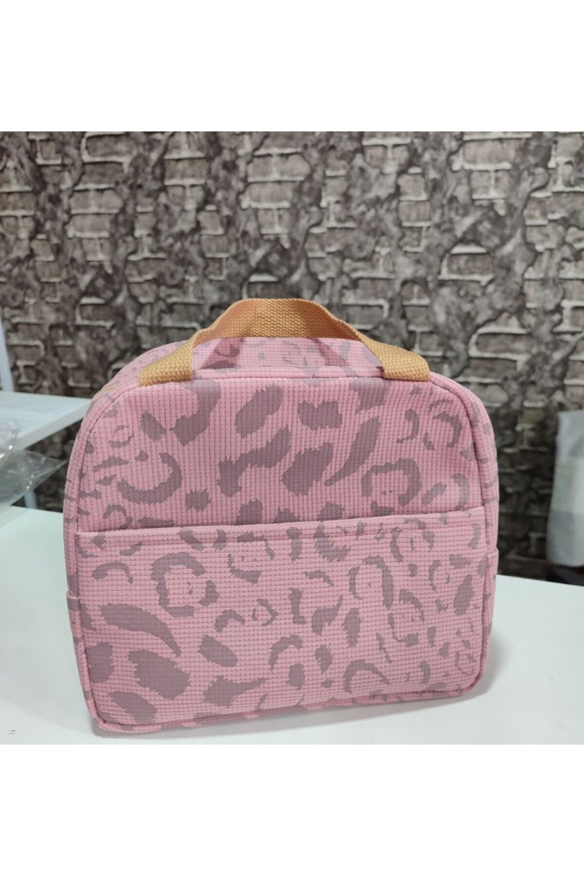  Pembe
