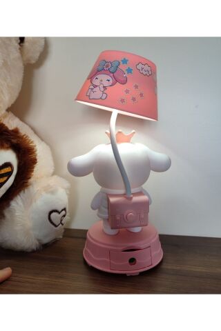 Abajur Model Sanrio Karakterli Masa Lambası Gece Lambası Kalemtraşlı Sticker Hediyeli 1 ADET Pembe - 20 x 8