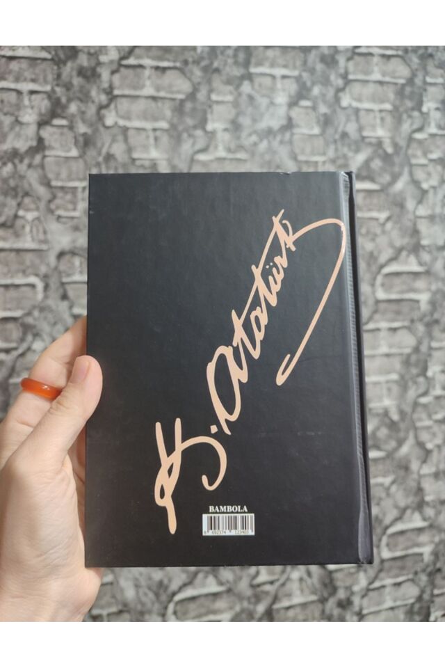Atatürk Sert Kapak Çizgili 80 Yaprak Defter A5 Boyutu