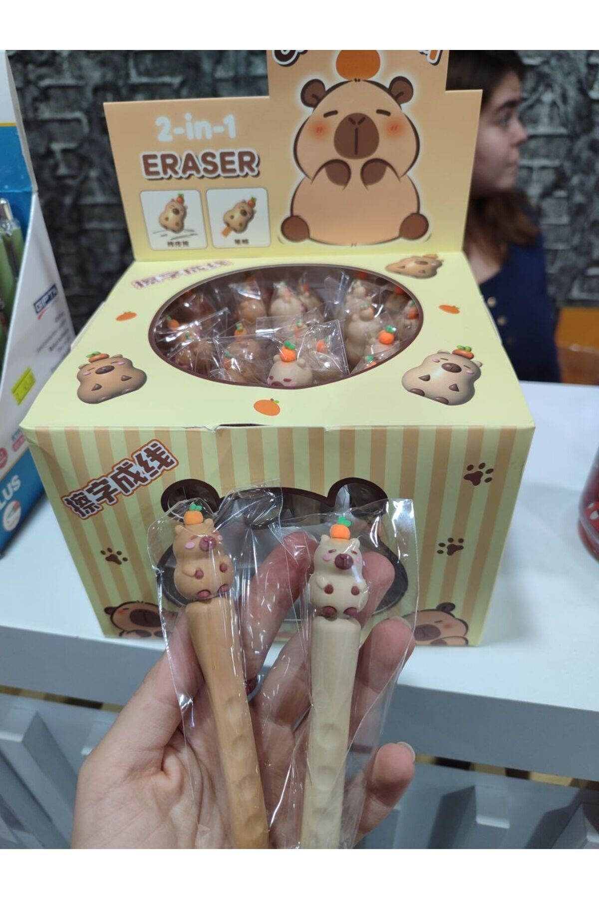 1 ADET Capybara Kalem Başlıklı Uzun Silgi 2 in 1