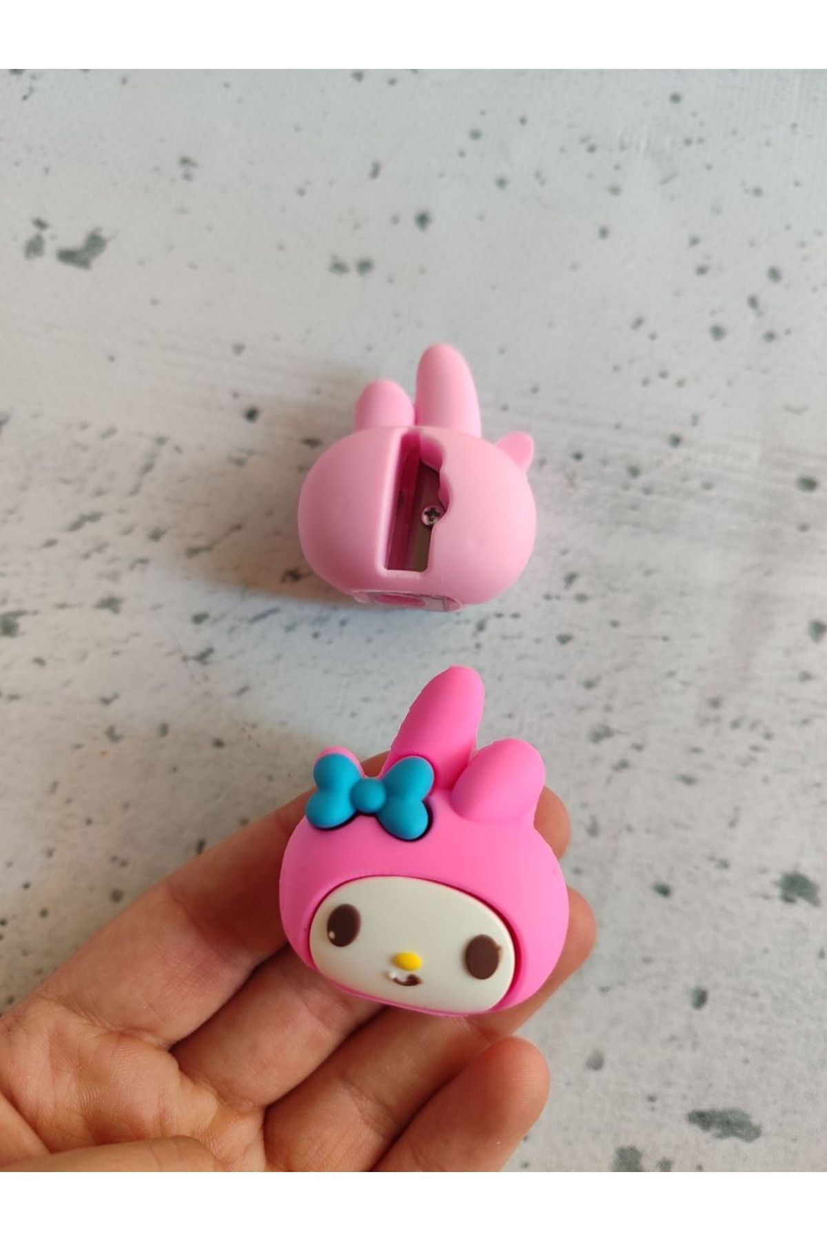  Pembe